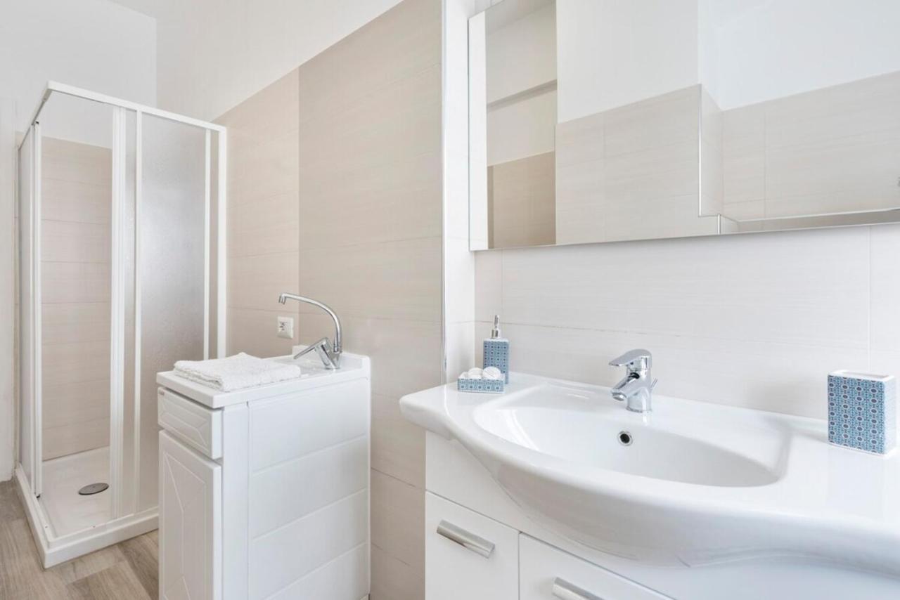 Апартаменты Regina Luxury Flat Рим Экстерьер фото